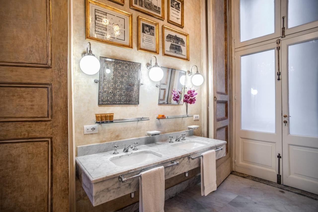 Palazzo Doria Guest house Naples