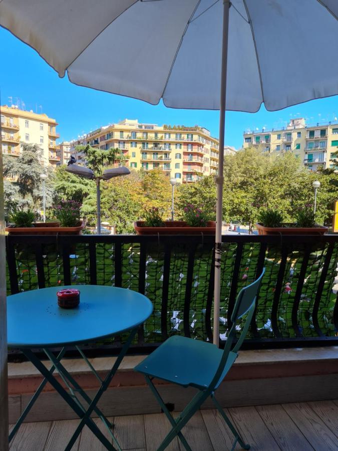 Esposito Plaza- & Naples