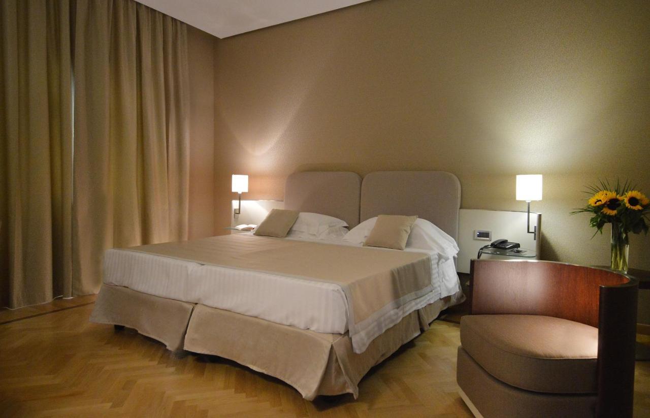 Palazzo Esedra Hotel