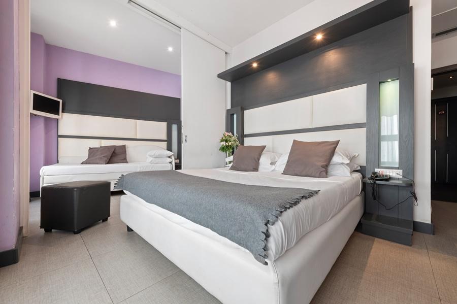 Hotel Golden Naples