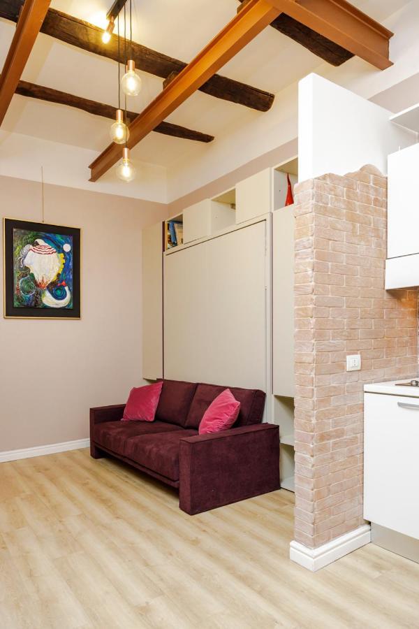 Vicky's Luxury Apartment *