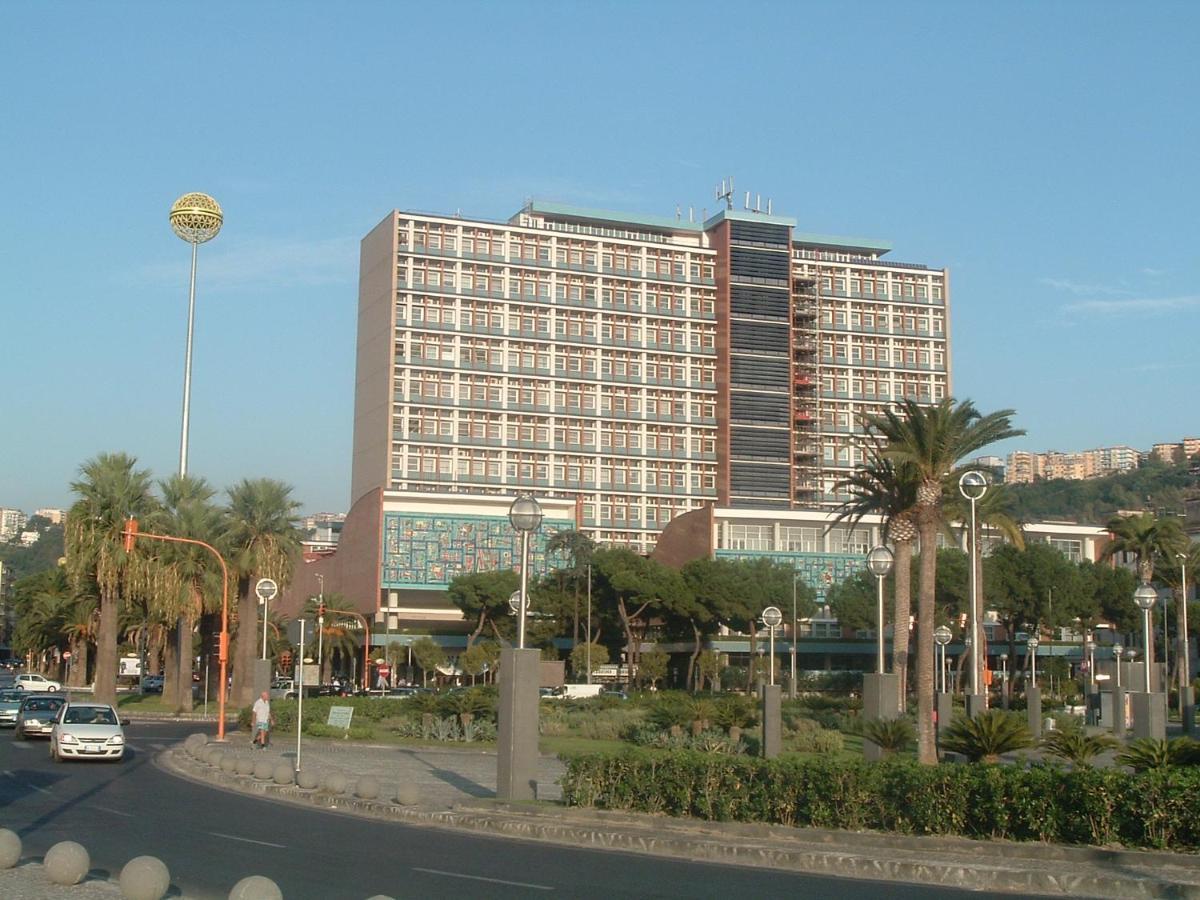 Chiarini22 * Naples