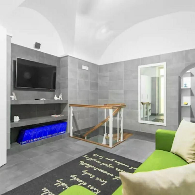 Mezzocannone - Casa Vacanze Centro Storico Apartment Naples