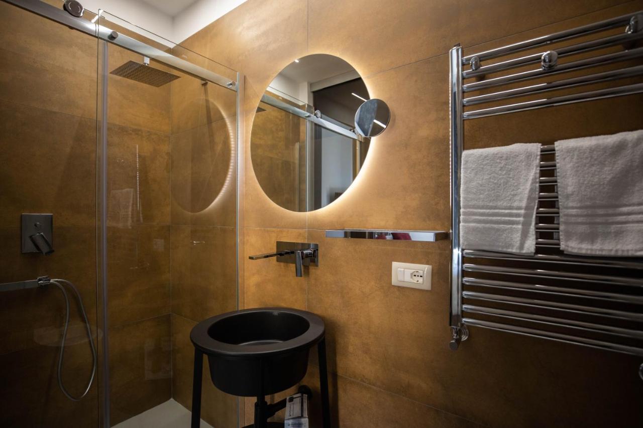 L'elegant Boutique * Naples