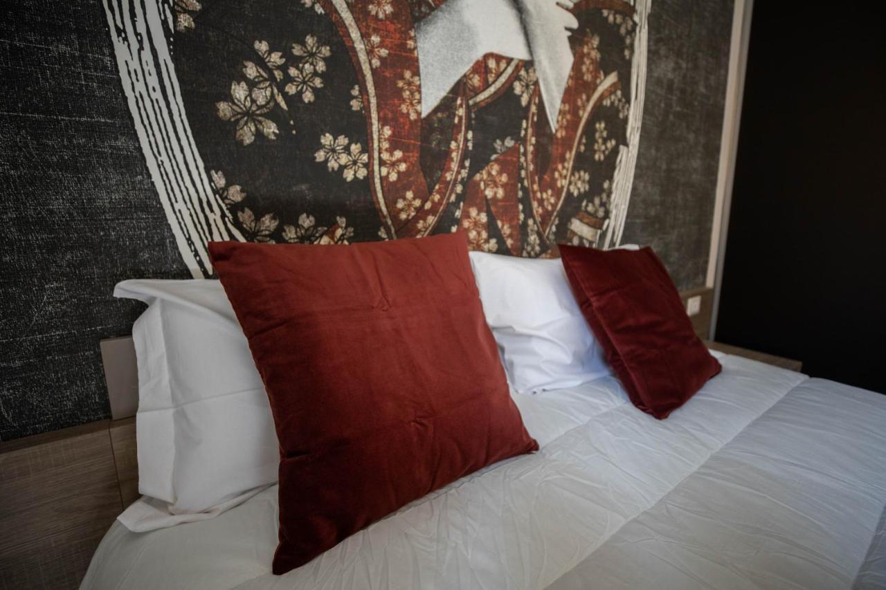 L'elegant Boutique Bed & Breakfast Naples