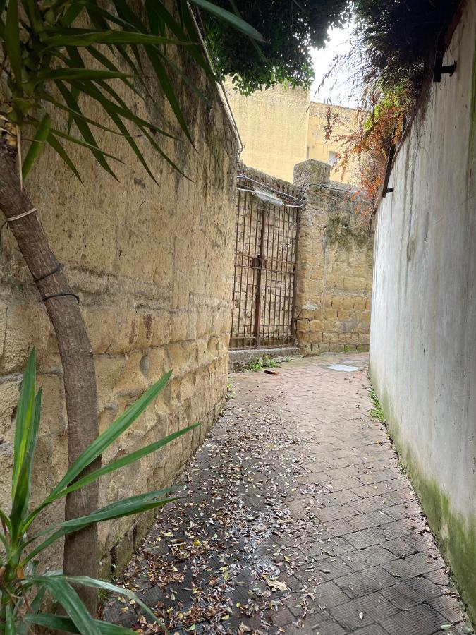 Bed & Breakfast Residenza Chiaia *