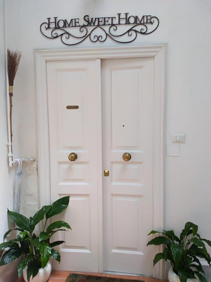 Martucci 83 * Naples
