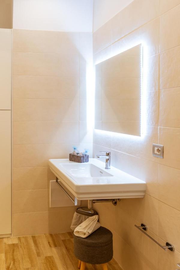 La Dimora Di Don Antonio A Toledo Guest house Naples