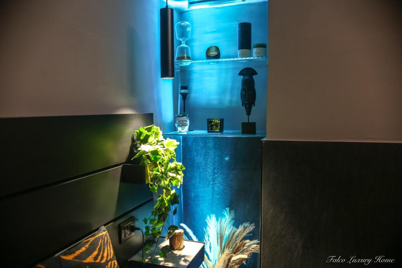 Falco Luxury Naples