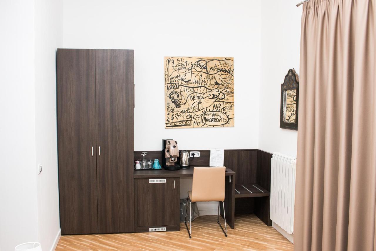 Barbaja In Street Toledo 205 Bed & Breakfast Naples