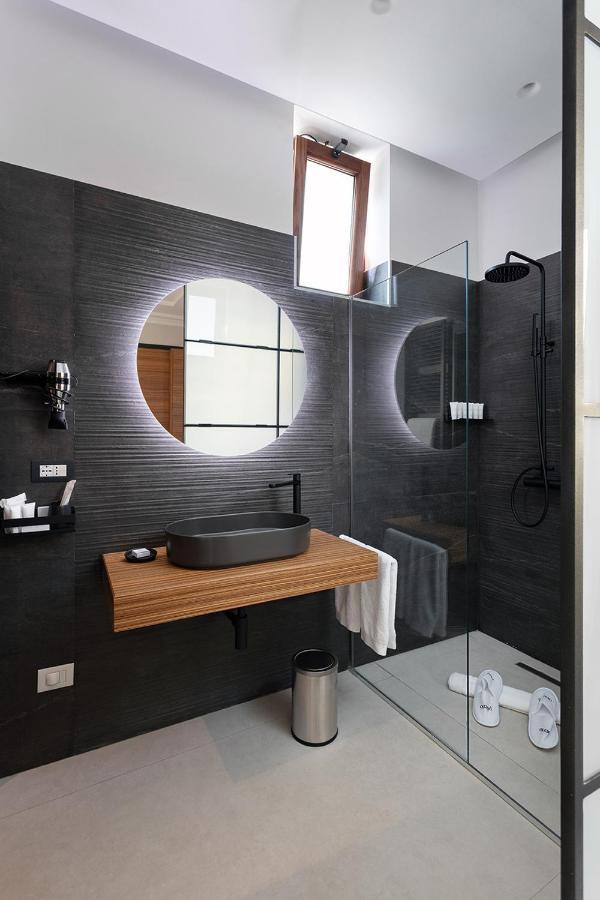 Poerio 25 Boutique