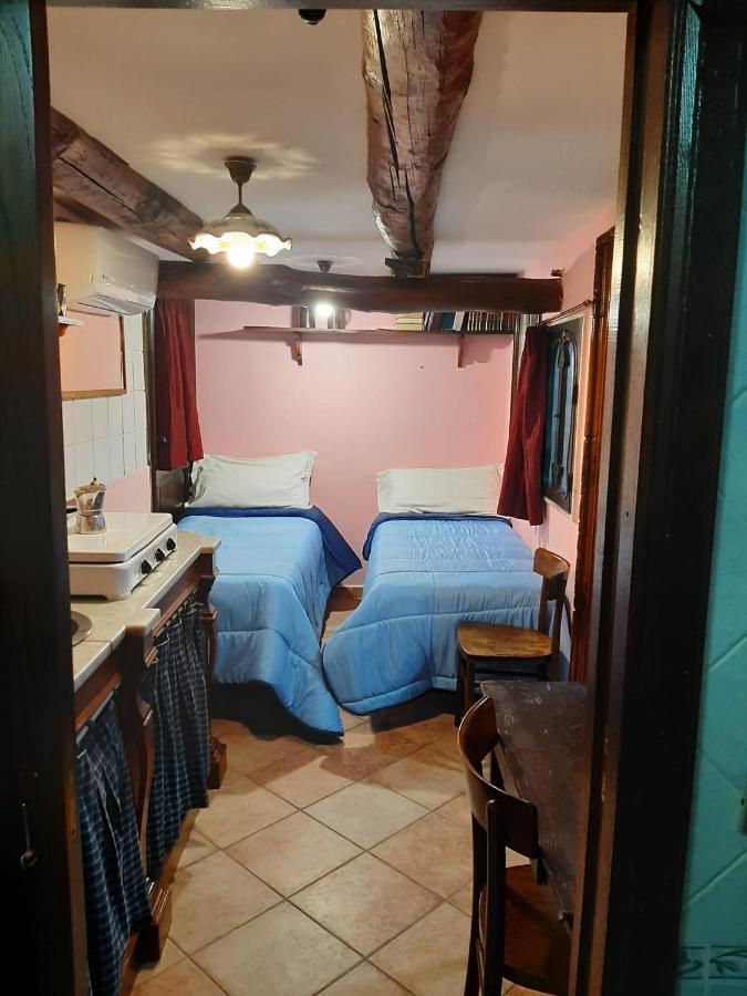Les Jeux Sont Faits Apartment Naples