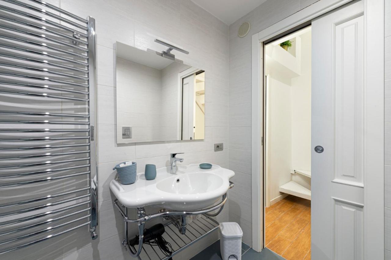 Domusvelata Bed & Breakfast Naples