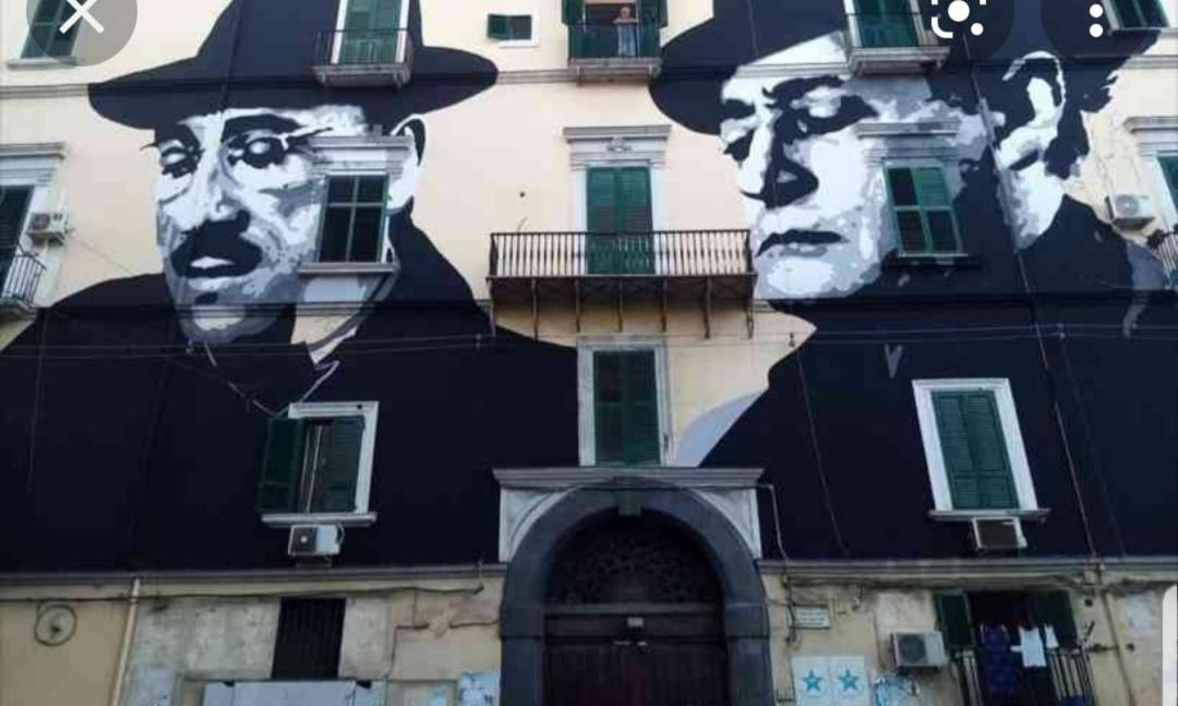E' Fenestrelle Naples