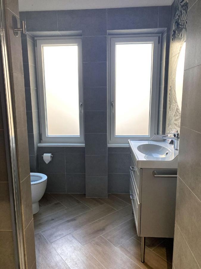 Domus D'amore Bed & Breakfast Naples