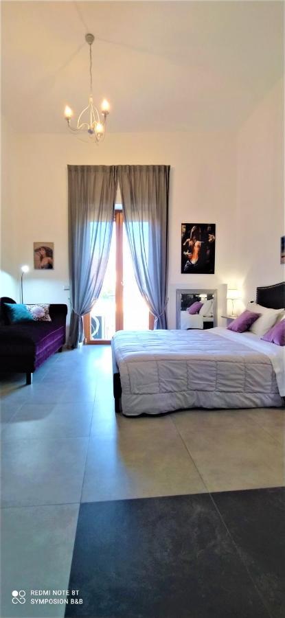 Bed & Breakfast Symposion Naples