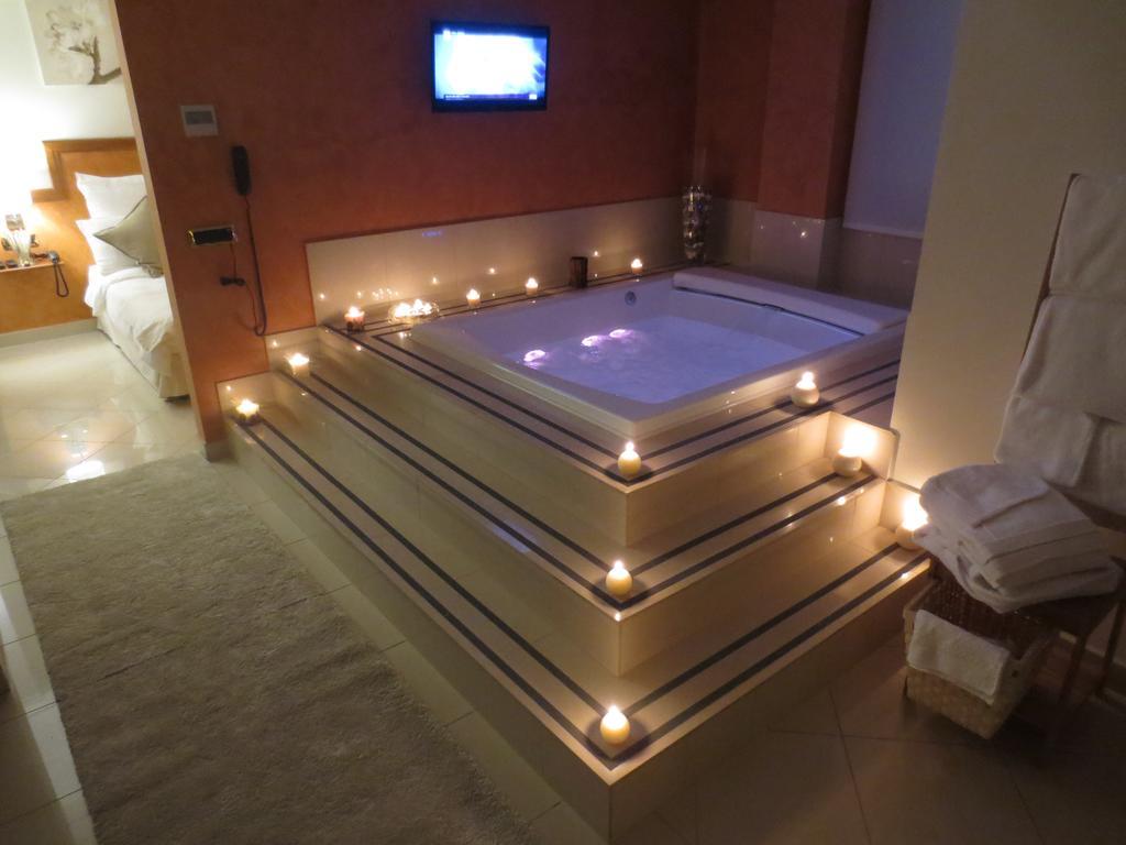 Joyfull Hotel