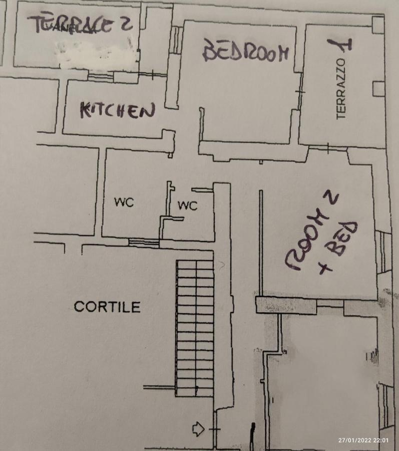 La Casa Del Nespolo, 2 Terrazzi E 2 Bagni In Centro *