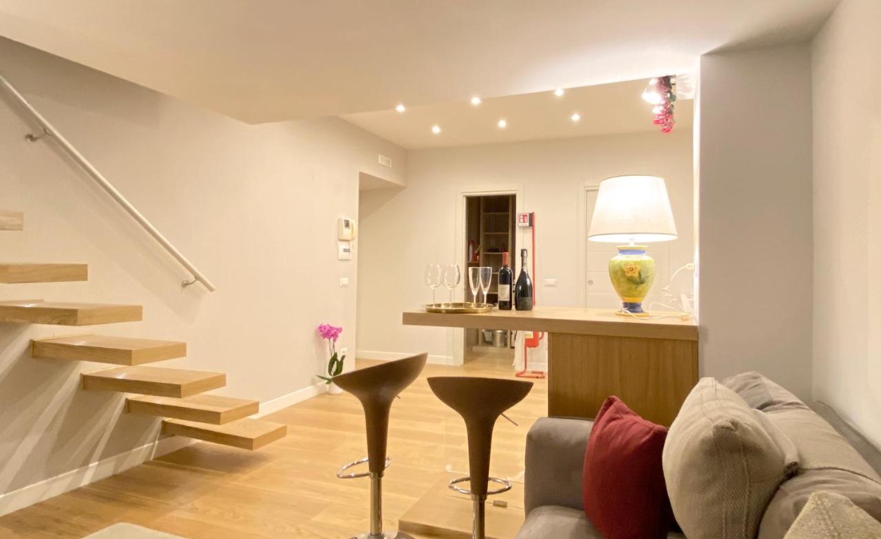 Palm's House Apartment Naples