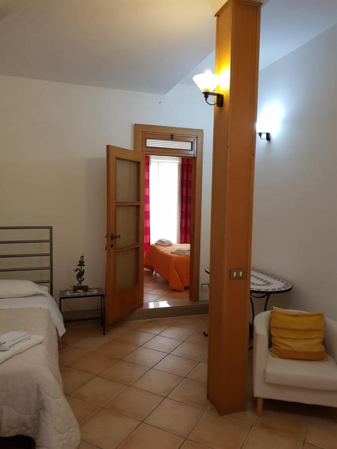 Soriano44 3* Naples