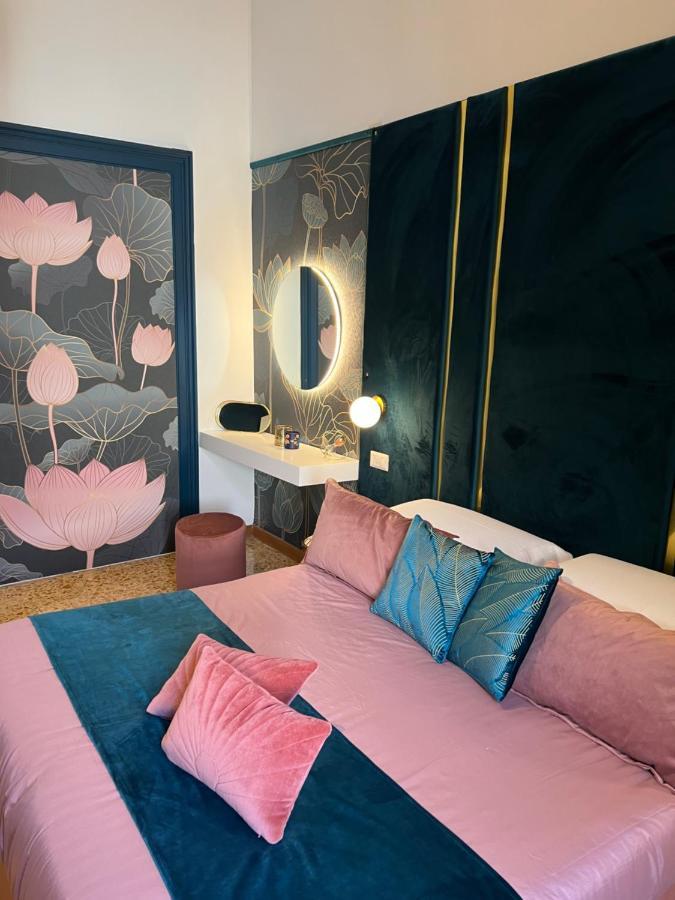 La Lepre Felice-bovio 2* Naples