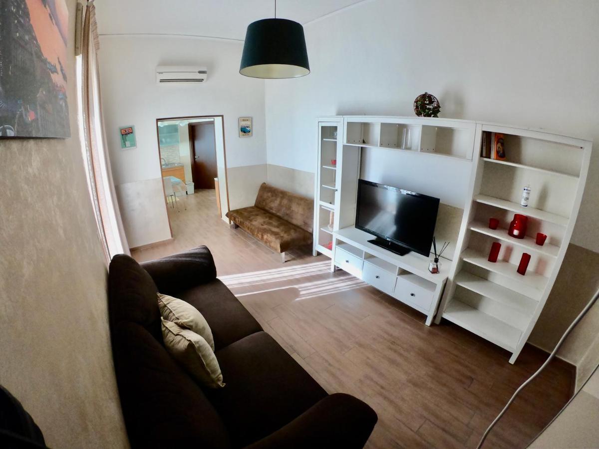 Apartment Di Sarno's Port'alba Naples