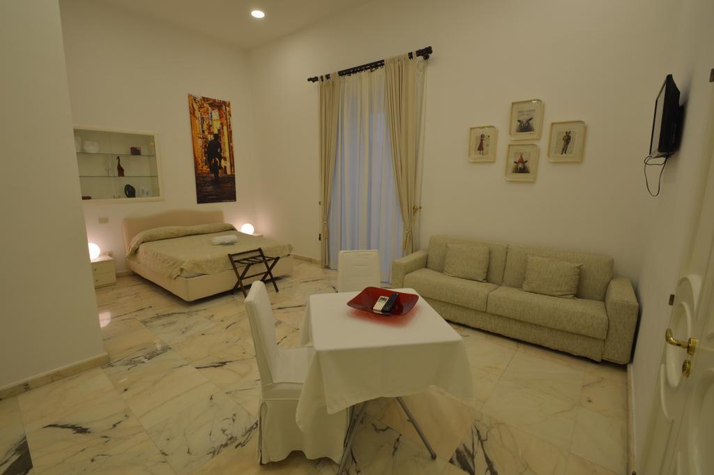 Palazzo Ruffo Di Bagnara Bed & Breakfast Naples