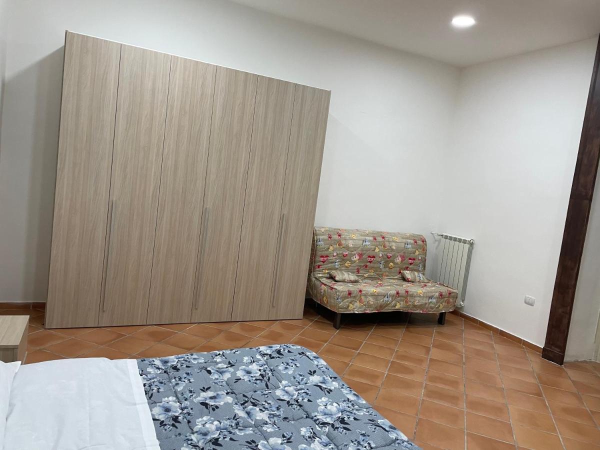 Apartment Casa Emilia 2 Naples