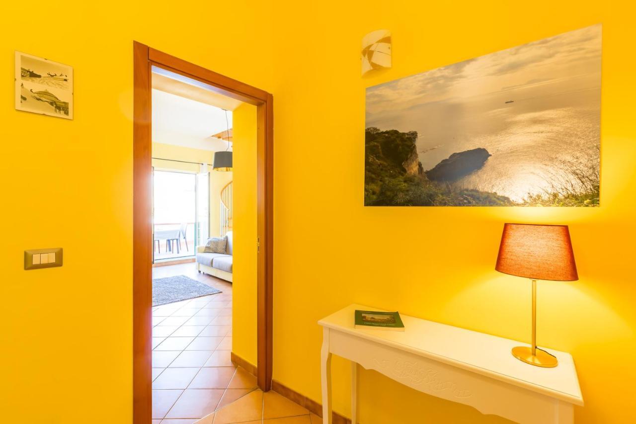 Apartment Terrazza San Paolo By Napoliapartments *