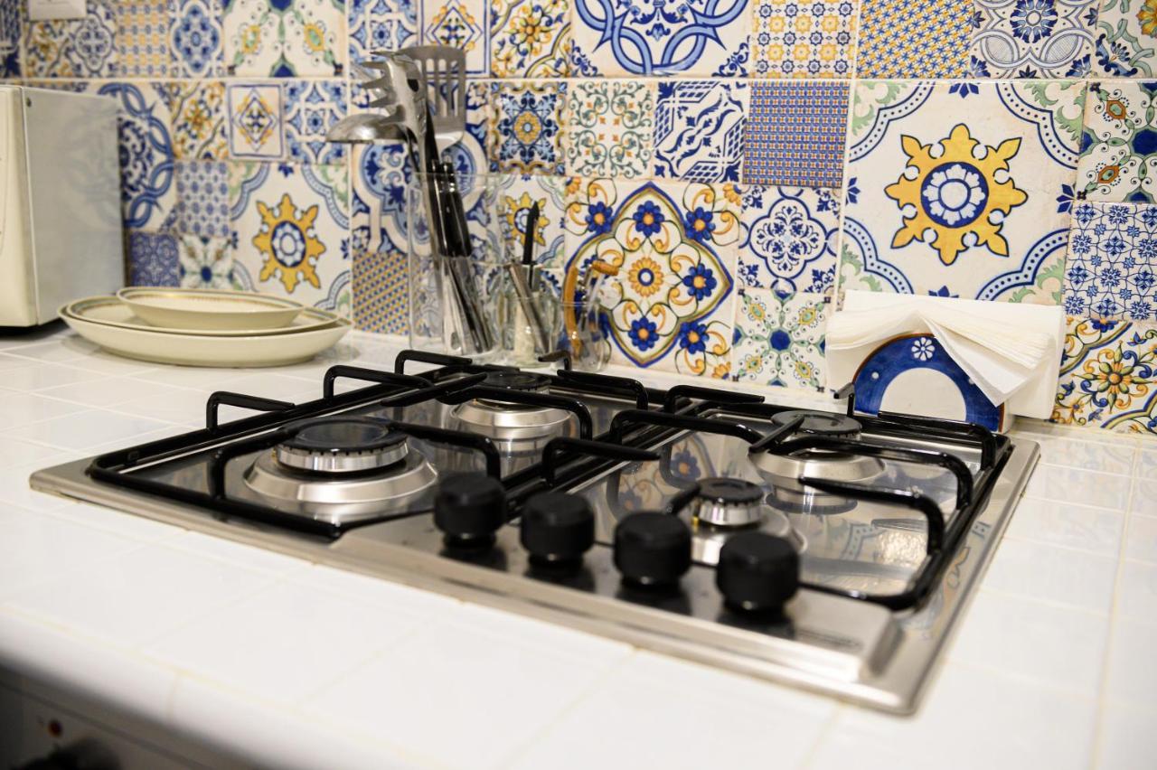 Apartment Piazza Portanova Naples