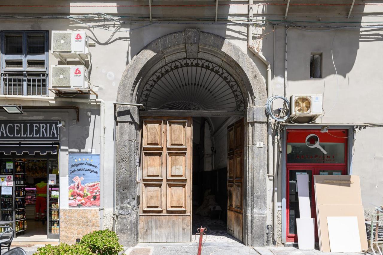 Piazza Portanova Apartment