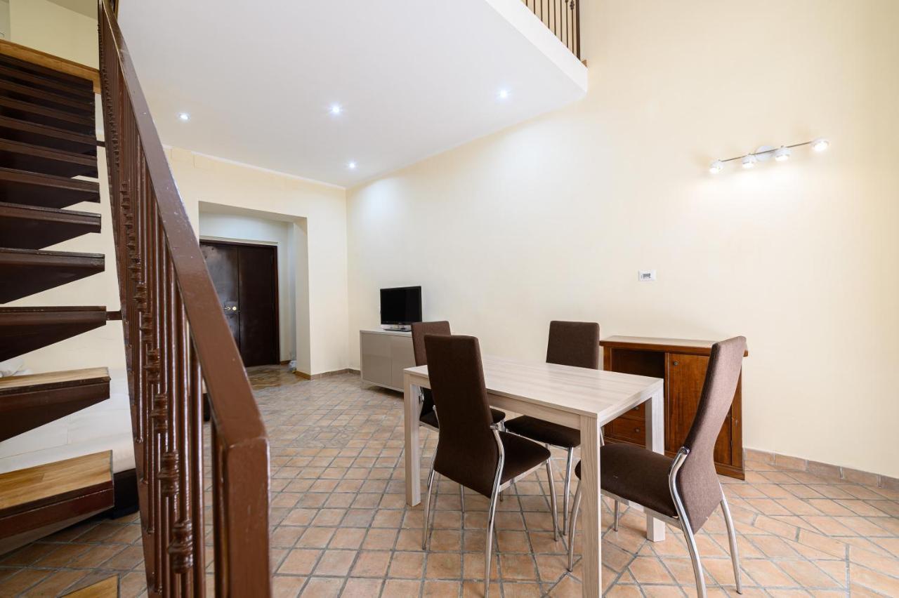 Piazza Portanova Apartment Naples