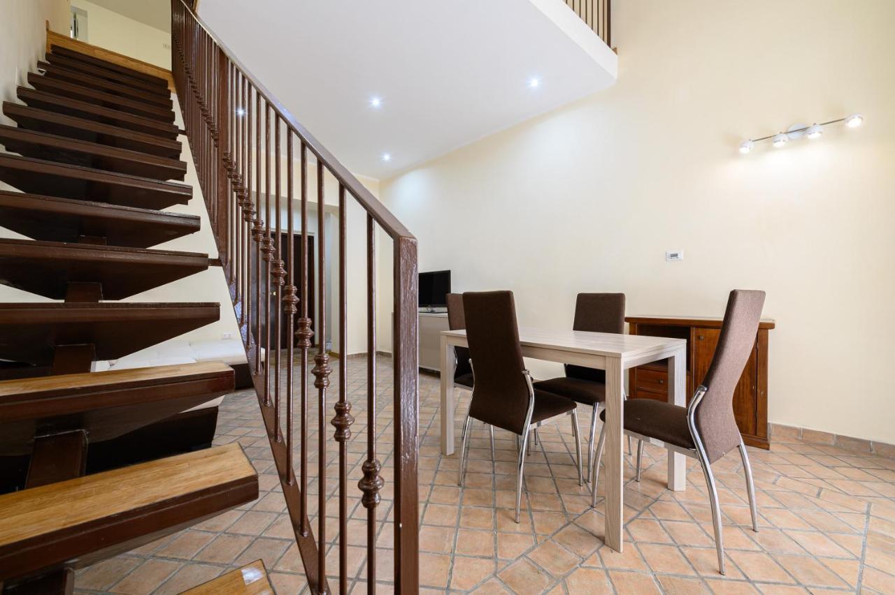 Piazza Portanova Apartment