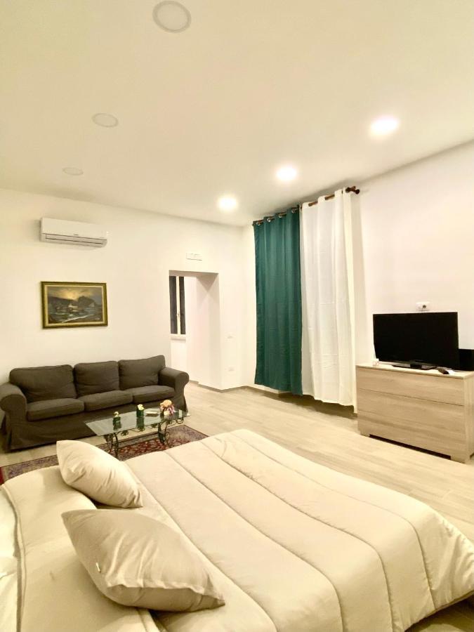 Spaccanapoli Pad Apartament Naples