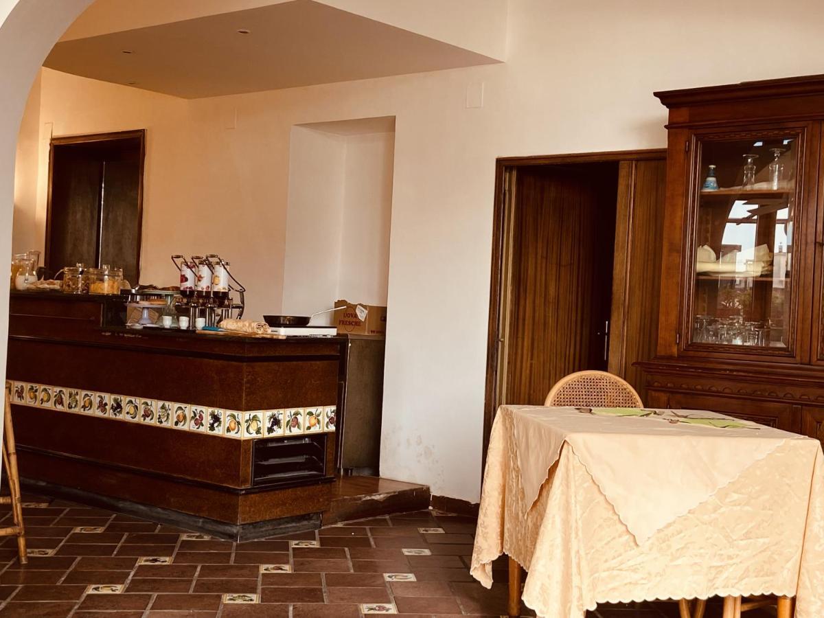 Up Hotel Naples