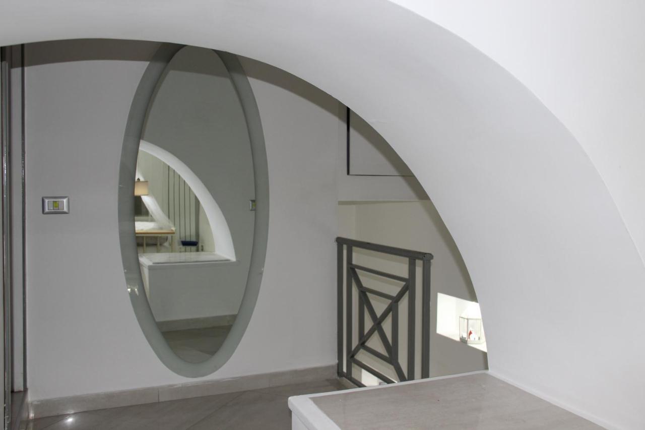 Apartment La Casa Di Ale A Chiaja Naples