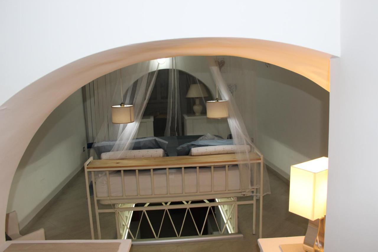 Apartment La Casa Di Ale A Chiaja Naples