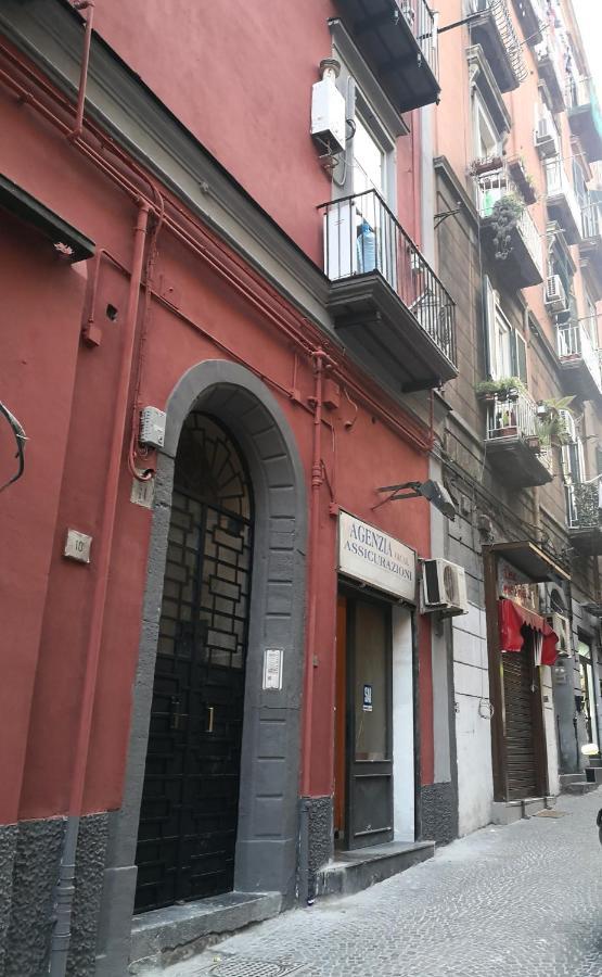 Balconcino Sul Museo Naples