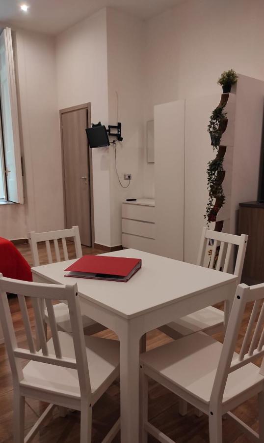 Apartment Piazza Dante 22
