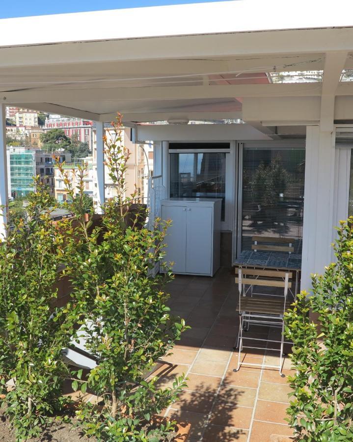 Bonbonniere In Chiaia District Apartment