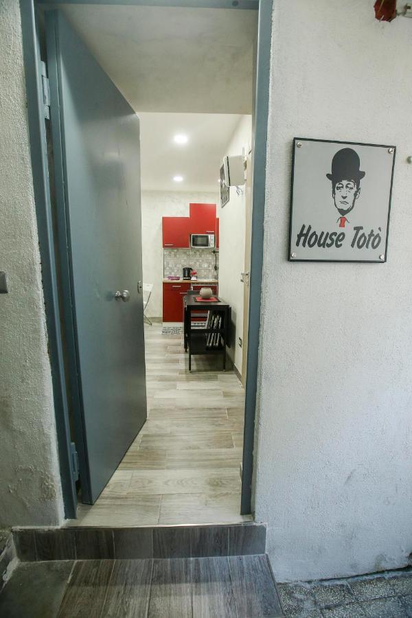 House Toto
