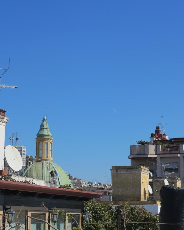 Apartment Bonbonniere In Chiaia District