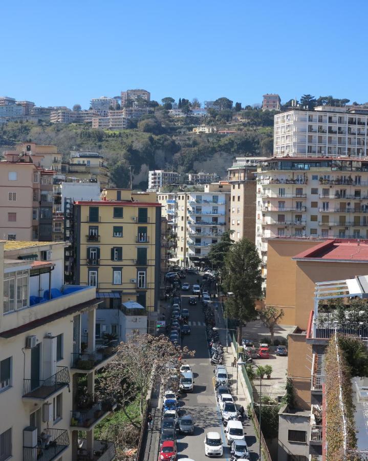 Apartment Bonbonniere In Chiaia District Naples