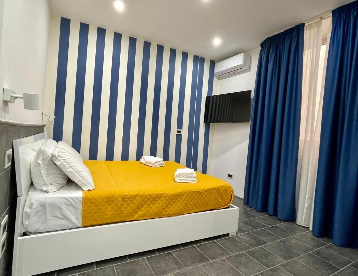 Yacht Club Angioino Guest house