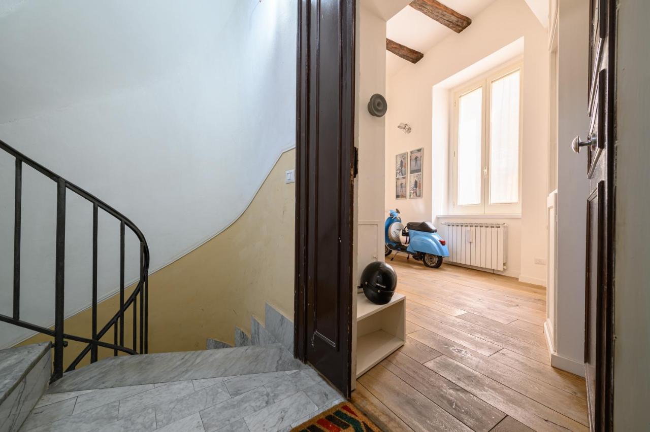 Vespa Apartment Naples