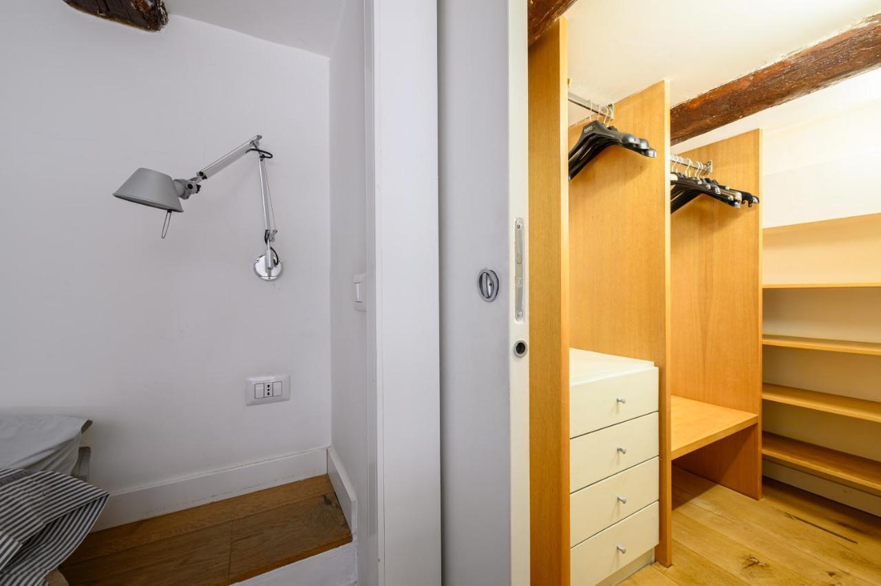 Vespa Apartment Naples