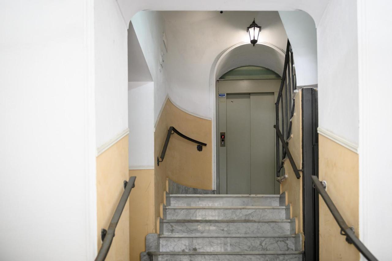 Vespa Naples