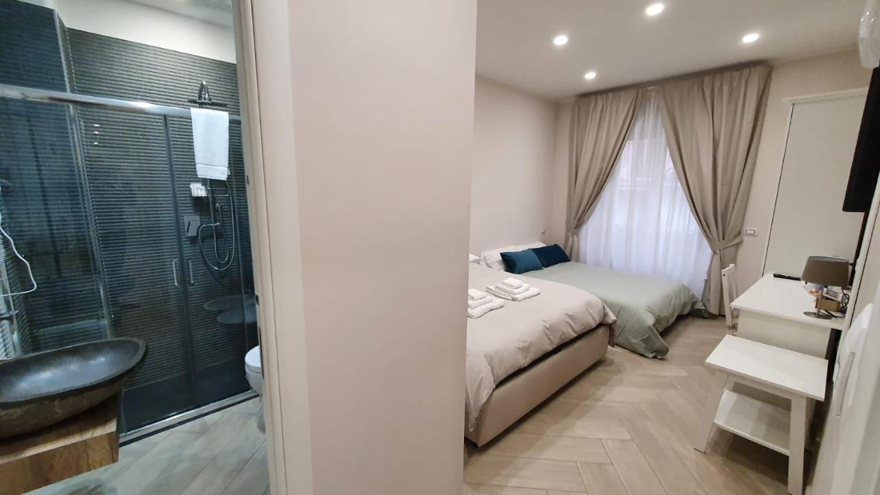 Dimora Costantino Bed & Breakfast Naples