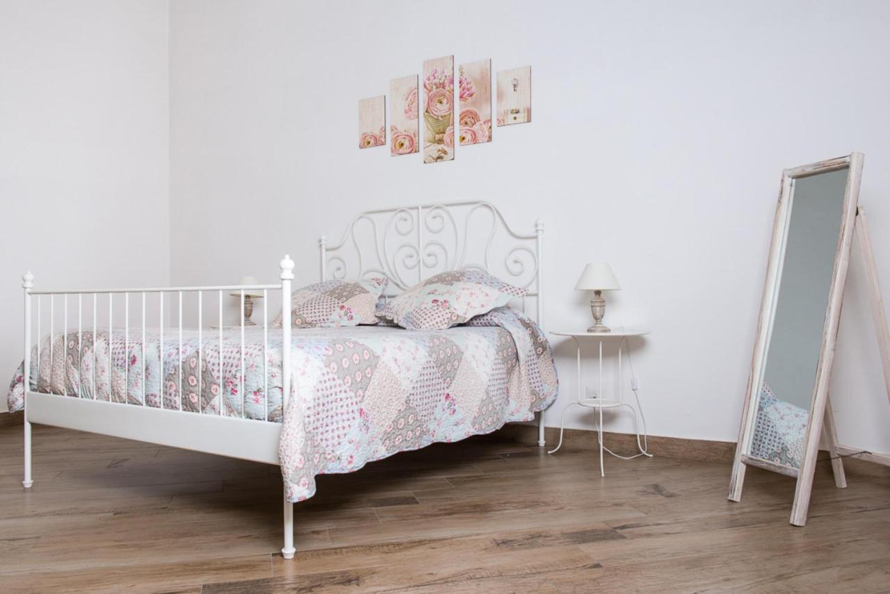Maison La Mitra - Dimore Partenopee Bed & Breakfast Naples