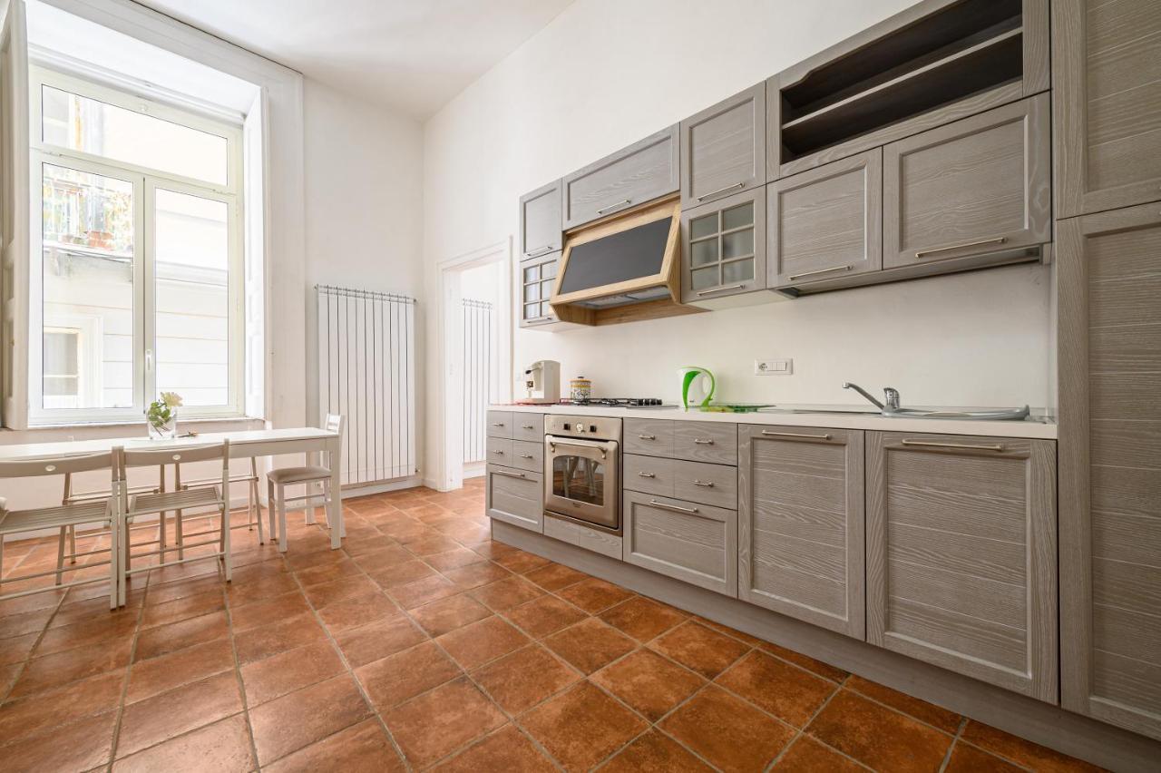 Piazza Portanova Apartment Naples